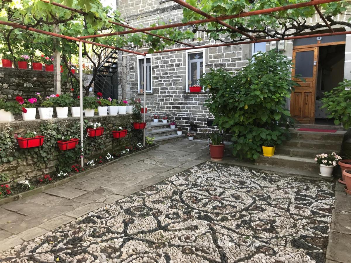 The Mosaic House - Shtepia Me Mozaik Hotel Permet Bagian luar foto