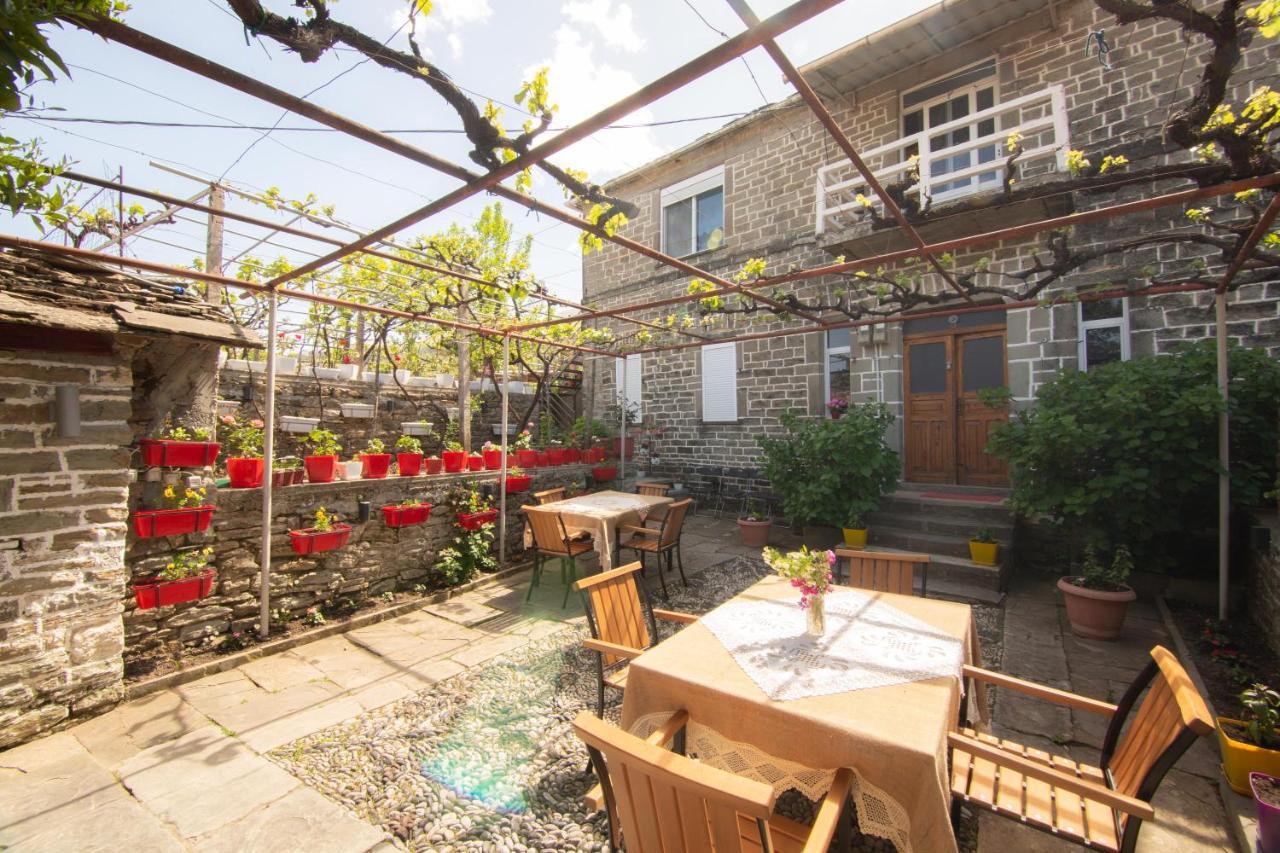 The Mosaic House - Shtepia Me Mozaik Hotel Permet Bagian luar foto