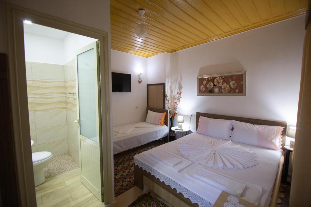 The Mosaic House - Shtepia Me Mozaik Hotel Permet Bagian luar foto